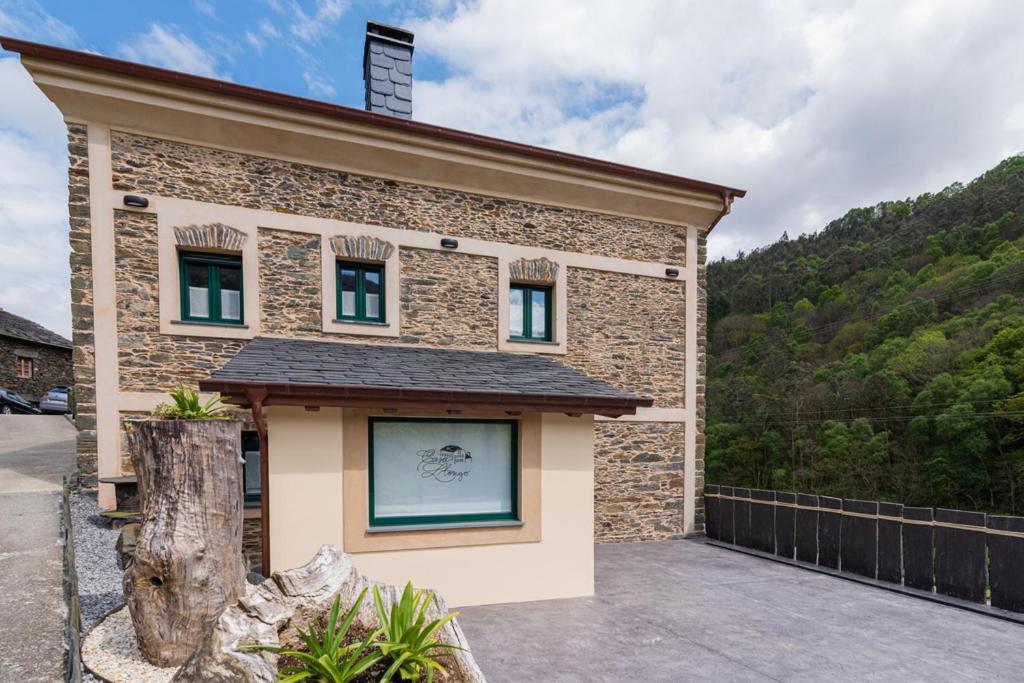 Apartamentos Rurales Casa Llongo Coana Exterior photo