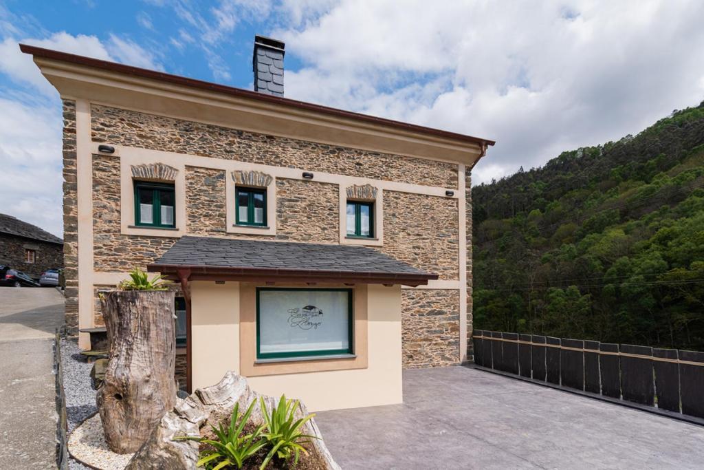 Apartamentos Rurales Casa Llongo Coana Exterior photo