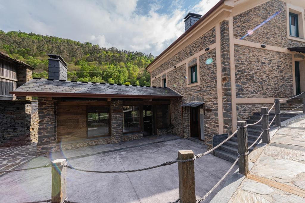 Apartamentos Rurales Casa Llongo Coana Exterior photo
